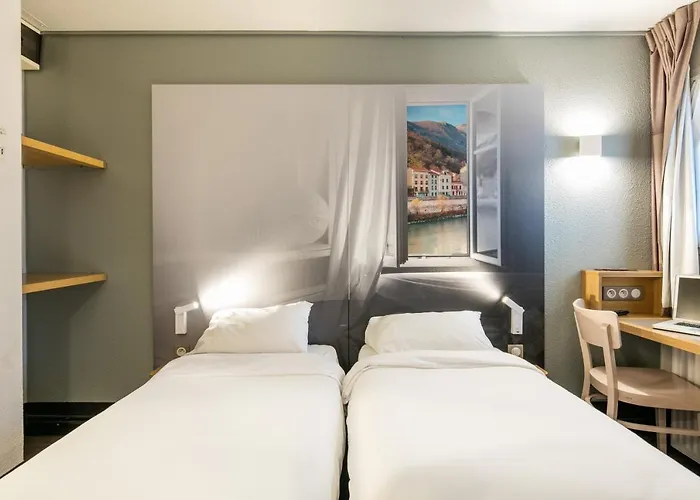 Grenoble Universite Hotel 2*