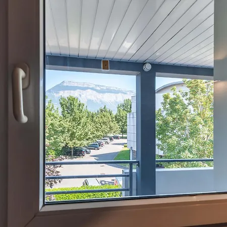 Hotel Grenoble Universite 2*