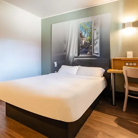 Hotel Grenoble Universite Gieres