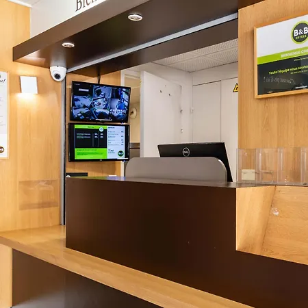 Hotel Grenoble Universite 2*