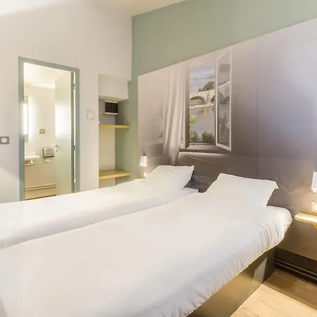 Grenoble Universite Hotel 2*