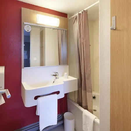 Grenoble Universite Hotel 2*